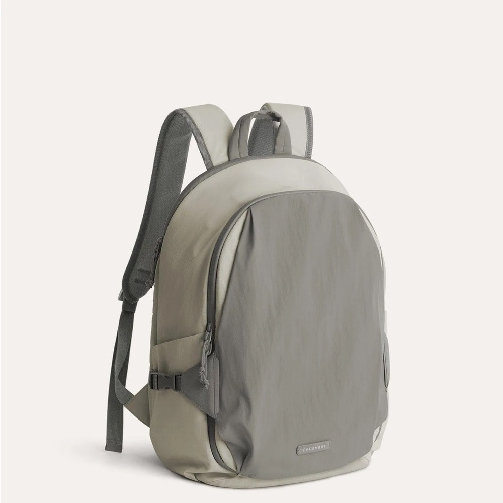 BAGSMART Gray and Cream Men's Backpack - Picture 15 of 15